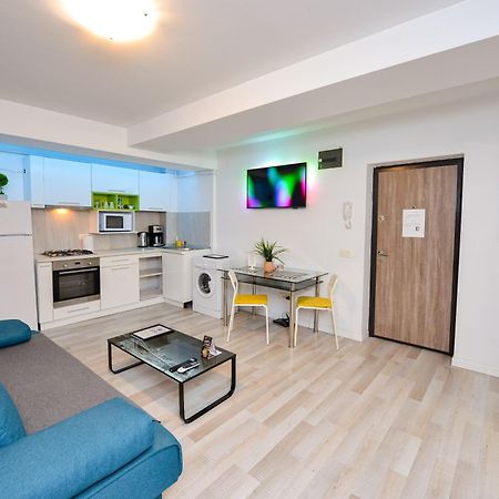 Ben Yehuda - Shabbat Friendly Apartments Bucharest Luaran gambar