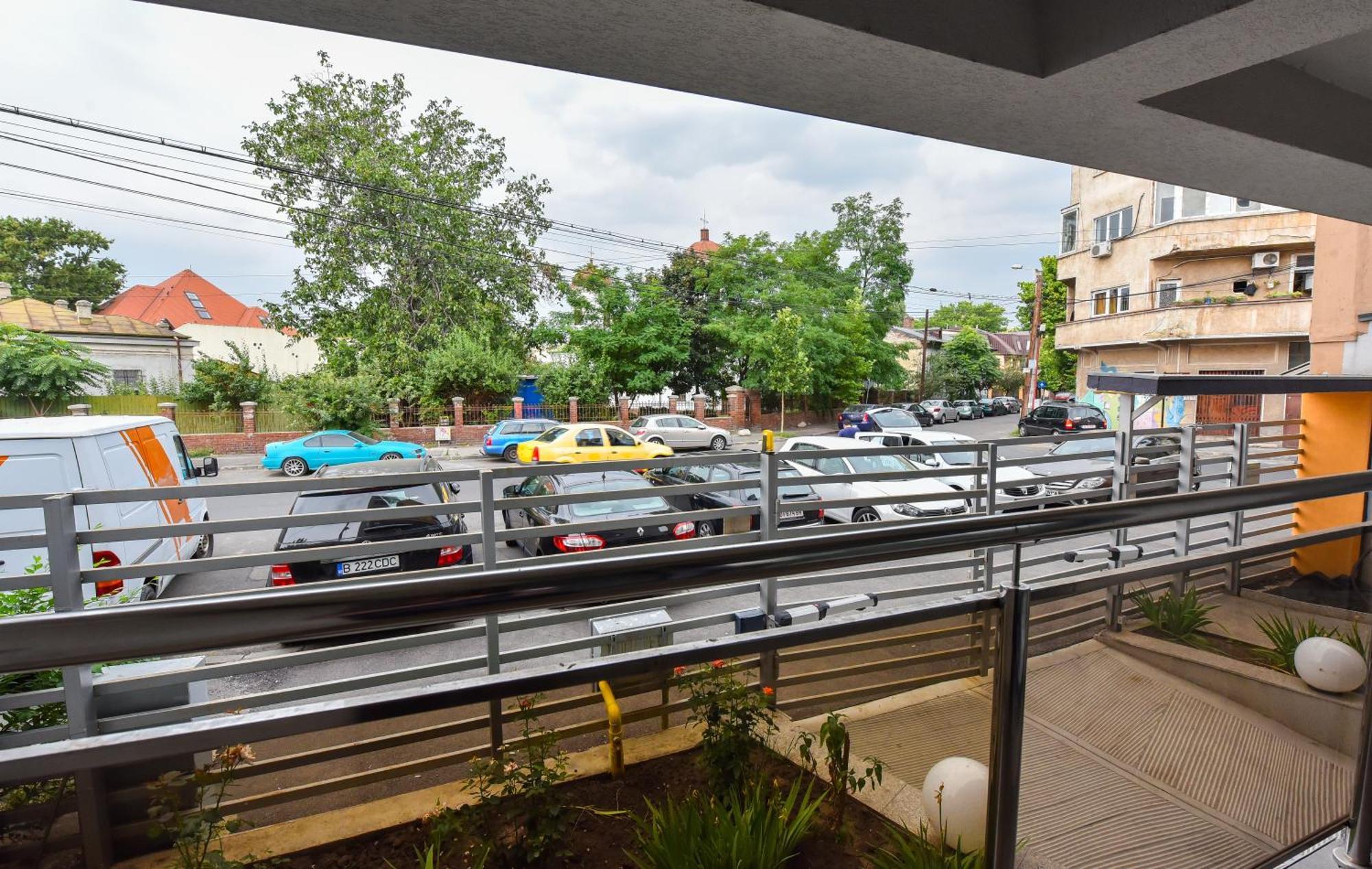Ben Yehuda - Shabbat Friendly Apartments Bucharest Luaran gambar